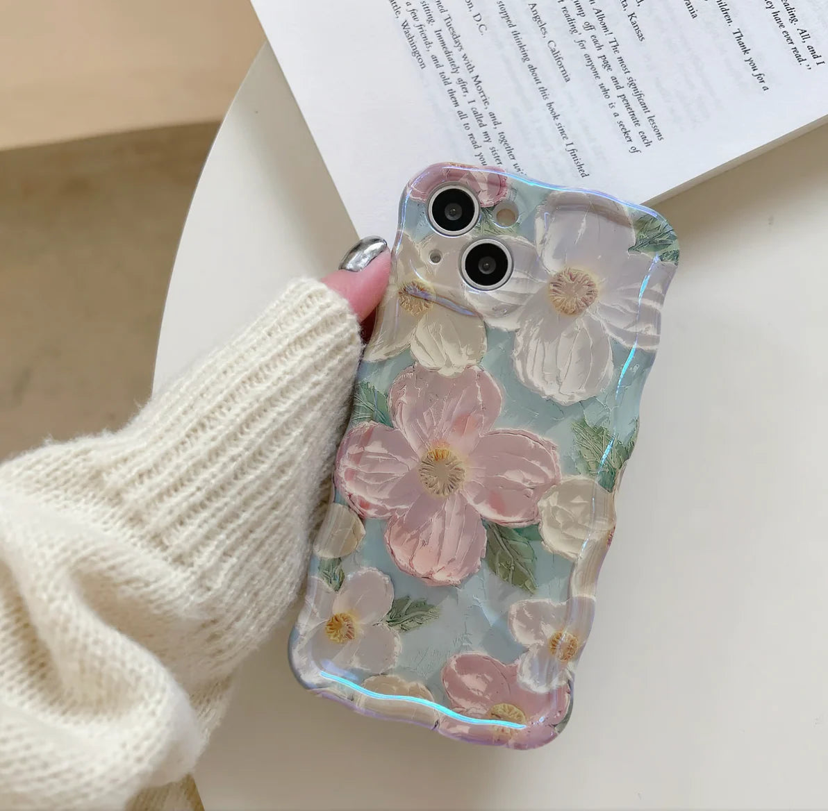 🌸 Étui élégant au motif floral vintage 🌸